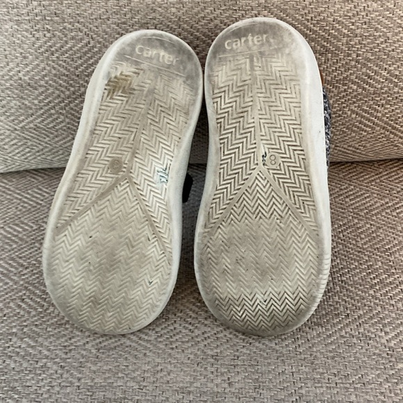 2 pair little boys shoes. Size 8 M. Carters & OshKosh. - Picture 7 of 12